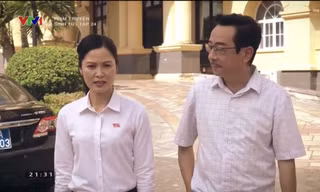 Phó Bí thư và Chủ tịch tỉnh đối đáp như hai con hổ rình mồi