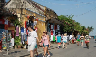 Tổng cục Du lịch kỳ vọng cán mốc 12,9 triệu lượt khách quốc tế trong năm nay. Ảnh: Nguyên Khánh