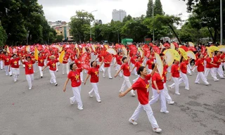 Lễ hội đường phố nhân kỷ niệm 20 năm Hà Nội được vinh danh Thành phố vì hòa bình