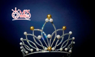 Vương miện trị giá 1,2 tỷ đồng của tân Miss Photo 2017