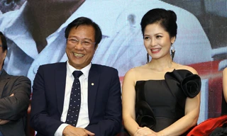 NSND Trọng Trinh và nghệ sĩ Thúy Hà trong vai Bí thư, Phó Bí thư thường trực Tỉnh ủy trong phim "Sinh tử"