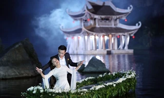 Phạm Phương Thảo và diễn viên Tiến Lộc có nhiều cảnh tình tứ trong "Mong manh em"