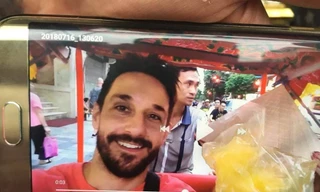 Vị khách người Pháp có thể bị lừa trả lại tiền âm phủ khi du lịch tại Hà Nội