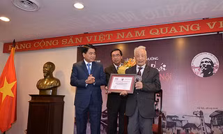 Nghệ sỹ nhiếp ảnh Lê Vượng nhận Giải thưởng Lớn