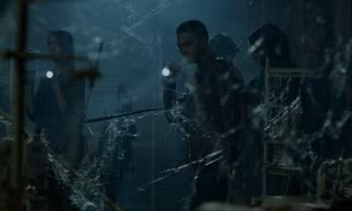 Bối cảnh ma mị trong phim Xưởng 13