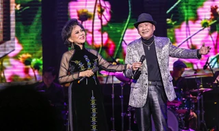 Giao Linh-Tuấn Vũ hát lại ca khúc chuyên song ca cùng nhau khi diễn chung "Sầu tím thiệp hồng"