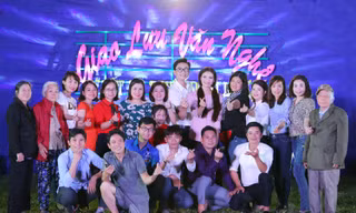 Bà con, bạn bè tham gia làm diễn viên quần chúng trong MV của Phạm Phương Thảo