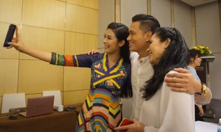 Việt Anh, mẹ chồng khó tính gặp fan lớn là Hoa hậu Ngọc Hân. Ảnh: Nguyên Khánh