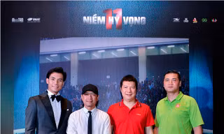 Nhan Phúc Vinh, đạo diễn Robie Trường, bình luận viên Quang Huy tại lễ ra mắt "11 niềm hy vọng"