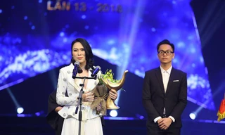 Mỹ Tâm trở lại và giành luôn cú đúp Album và Ca sĩ của năm