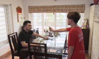 Bảo ghen vì bố vào viện thăm bố Dương