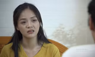 Huệ khóc xin ông Sơn không đưa tiền cho Khải
