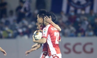 Công Phượng tỏa sáng, CLB TP.HCM ngược dòng vào bán kết Cúp Quốc gia