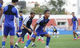 Mục kích Công Phượng và đồng đội rèn quân cho Siêu Cup