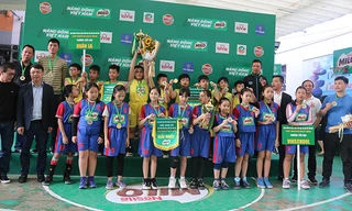 Đội nữ vô địch.