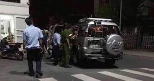 Công an rời khách sạn sau khi bắt 4 phụ nữ vụ thi thể trong bê tông 