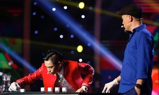 Thí sinh Tấn Phát trong tiết mục gặp tai nạn