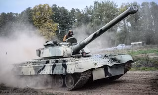 Object 292 là một chiếc xe tăng thử nghiệm của Liên Xô - Nga, được hoàn thành vào thời điểm tháng 9/1990.