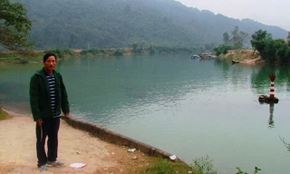 Bên dòng sông Son, anh Thiên đã vớt được nhiều xác chết