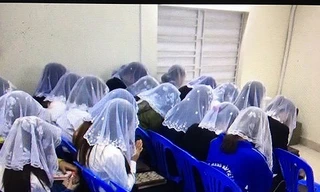 Phó hiệu trưởng bị kỷ luật vì tham gia 'Hội Thánh Đức Chúa Trời'