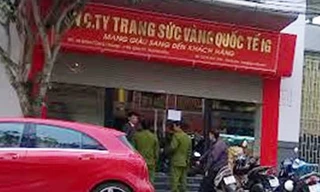 Khám 'sàn vàng ảo' thu hàng chục kg vàng