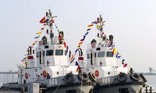 Hai tàu kéo hiện đại bàn giao cho Quân chủng Hải quân. Ảnh: Văn Dưỡng