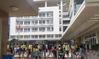 THCS Thanh Xuân thu hai học phí phiền nhiều phụ huynh bức xúc.