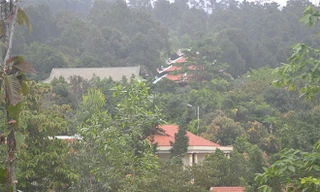 Chìm xuồng xử lý biệt phủ trái phép trên núi Hải Vân? 