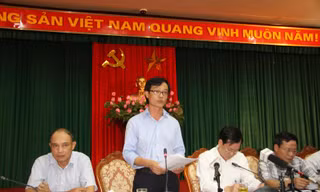 Các đơn vị liên quan báo cáo về kế hoạch trưng bày Bảo tàng Hà Nội. Ảnh DN