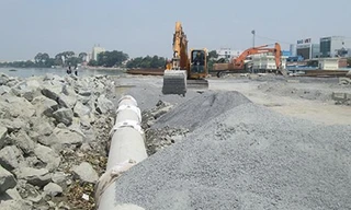 Lấn sông Đồng Nai, không ổn cả lý lẫn tình!