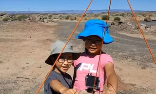 Hai chị em được NASA mời hợp tác thu nhập dữ liệu về nhật thực. 