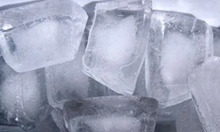 KFC và McDonald's bị cáo buộc dùng nước đá bẩn