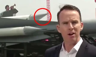 Mũi của một tên lửa xuất hiện trong lễ diễu binh hôm 15/4 ở Bình Nhưỡng bị lệch. Ảnh: ABC