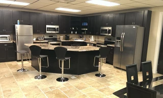 Căn phòng sang trọng bên trong boongke hạt nhân. 