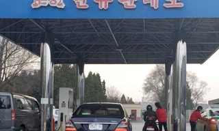 Một trạm xăng ở Bình Nhưỡng, Triều Tiên.