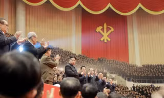 Lãnh đạo Triều Tiên Kim Jong Un