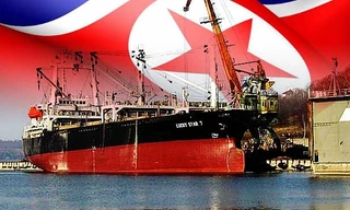 Tàu Lucky Star 7 của Triều Tiên được đổi tên thành KUM YA vào tháng 11 năm ngoái.