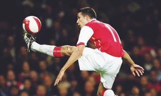 “Van Persie chia tay Arsenal là đúng”