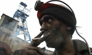 Tai nạn mỏ than là mối đe dọa với các thợ mỏ. Ảnh: BBC