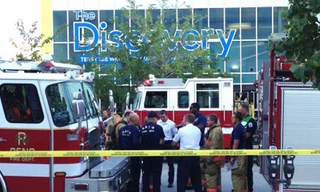 Đội cứu hộ có mặt tại hiện trường 