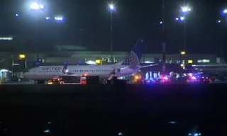 Máy bay Mỹ hạ cánh an toàn tại sân bay Canada. 