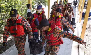Những thi thể được trục vớt (Ảnh: BBC)