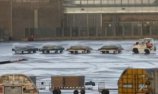 Thi thể các nạn nhân được đưa về quê hương. Ảnh: BBC