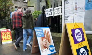 Dân Scotland đi bỏ phiếu cho 'bước ngoặt lịch sử'
