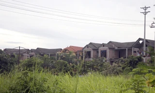 Bi hài khách VIP đòi trả suất mua nhà ngoại giao