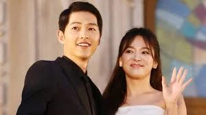 Song Joong Ki hé lộ chi tiết mới về lời cầu hôn của anh với Song Hye Kyo