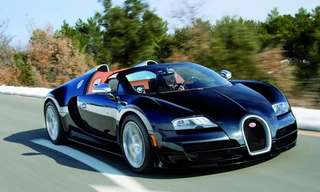 Siêu mui trần Bugatti Veyron Vitesse phô diễn sức mạnh