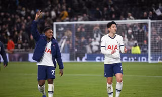 Son Heung-Min và Steven Bergwijn được phép về nước.