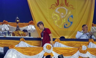 Công Phượng và đồng đội nhận HCB. Ảnh: Hữu Phạm