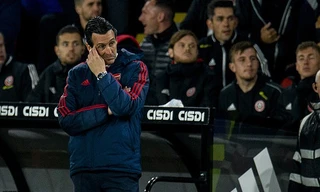 HLV Unai Emery thất vọng với VAR.